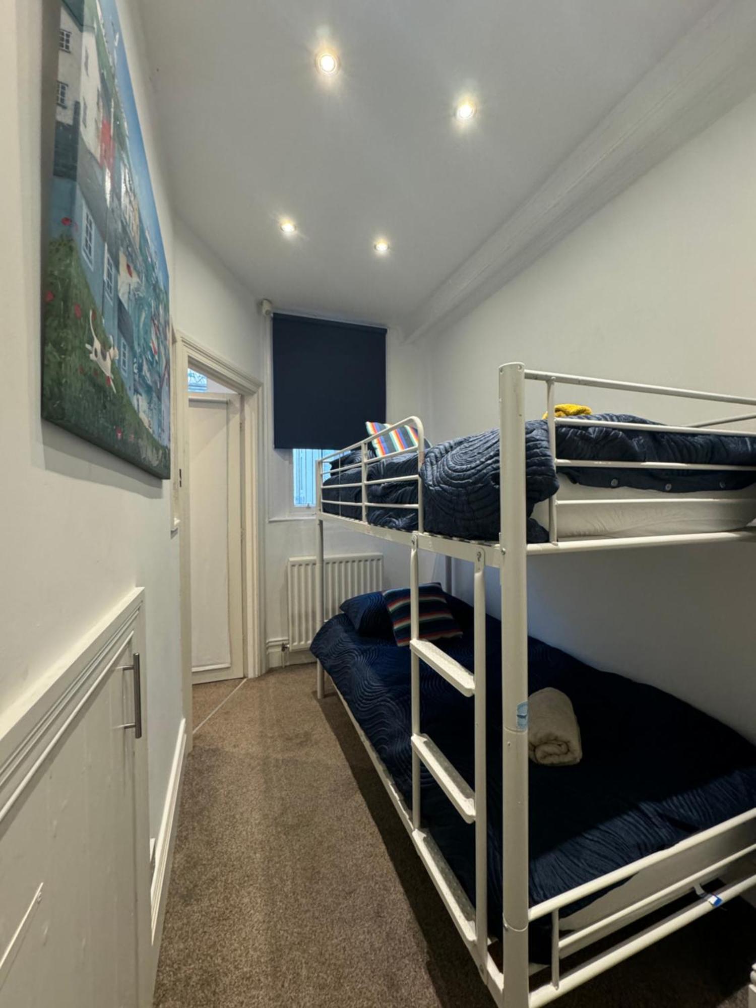 Longsands 3 Free Onsite Parking *